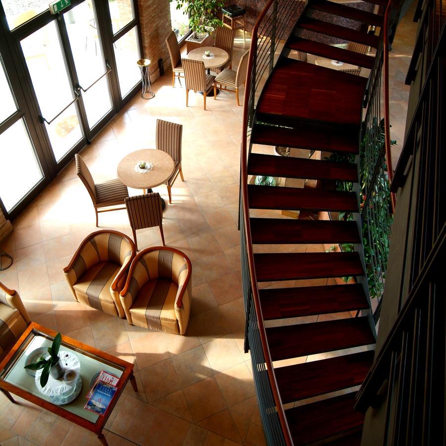 Hotel Ristorante Novecento Pegognaga Exterior foto